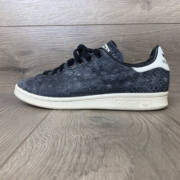 adidas Shoes - Adidas Stan Smith Womens Size 6.5 Original Black Reptile Snakeskin
